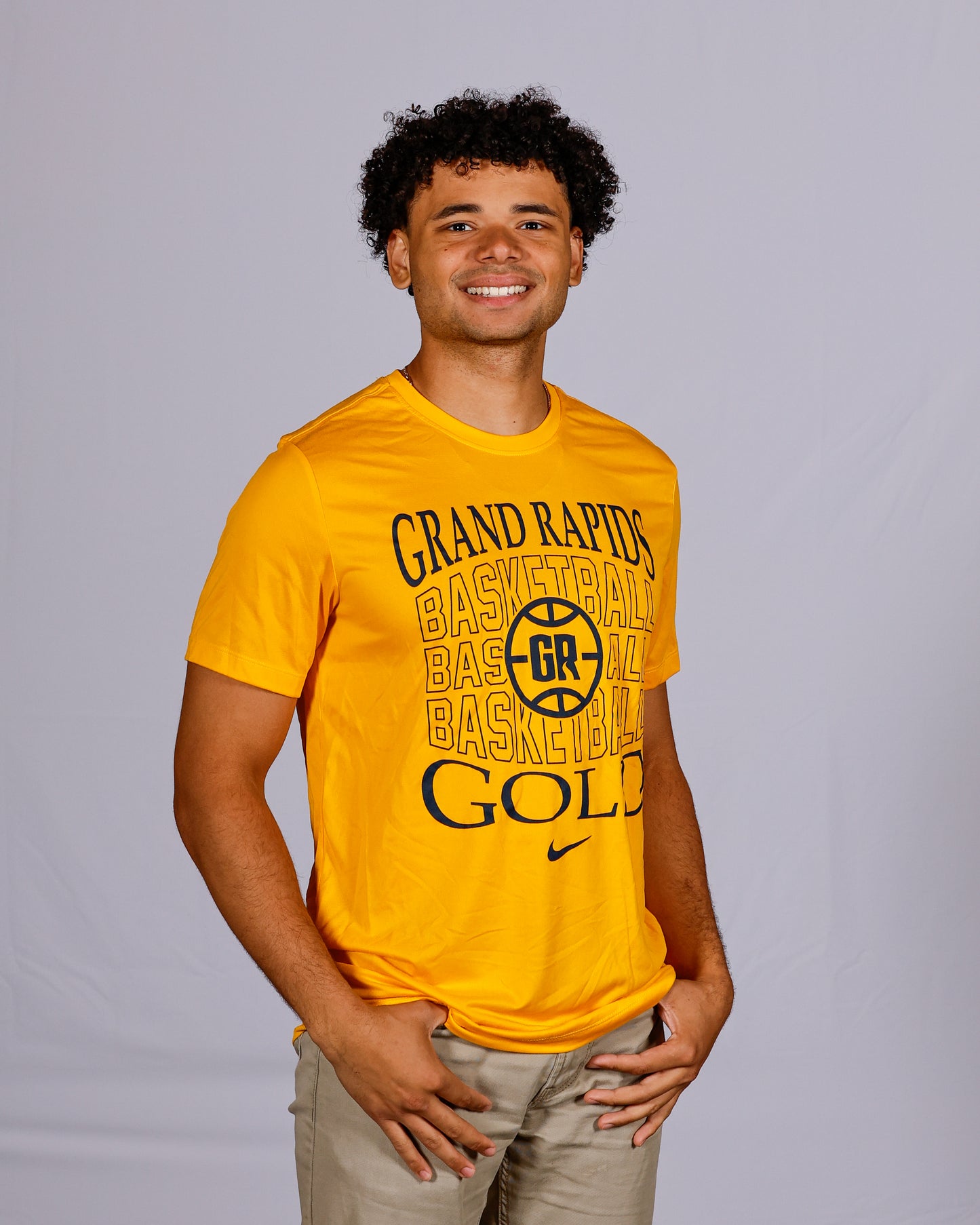 NIKE Legend Tee - Gold