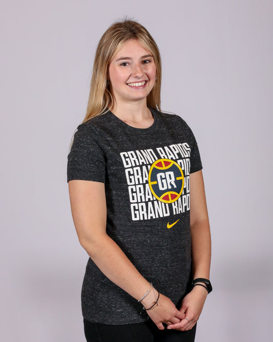 NIKE Women's Varsity Tee